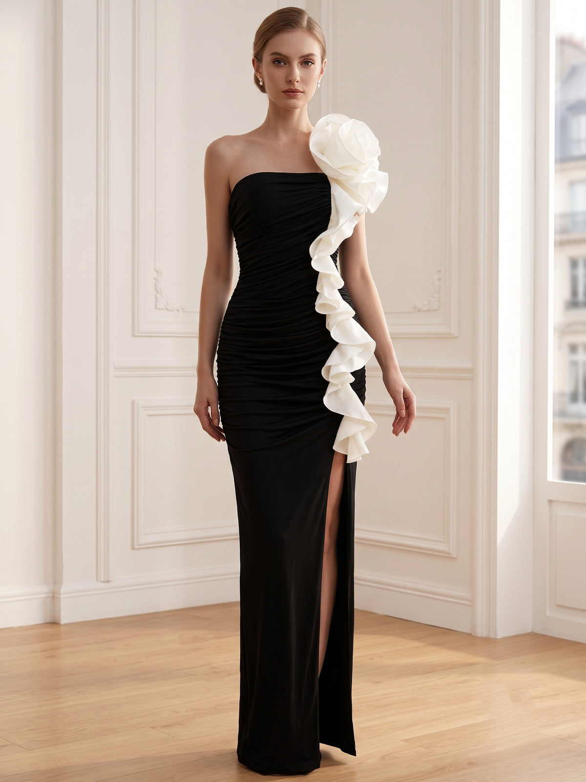 Sheath Evening Dresses Elegant Strapless Floor-Length Side Split With 3D Floral Ruffles Gown