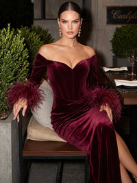 Sheath Velvet Evening Gown Floor Length Off The Shoulder V Neck Long Sleeves Elegant Formal Dress With Feather Fur High Slit