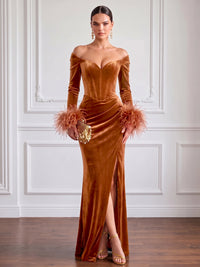 Sheath Velvet Evening Gown Floor Length Off The Shoulder V Neck Long Sleeves Elegant Formal Dress With Feather Fur High Slit