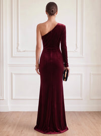 A-Line Velvet Evening Gown Floor Length One Shoulder Burgundy Long Sleeves Elegant Formal Runched Wedding Guest Dress With High Slit