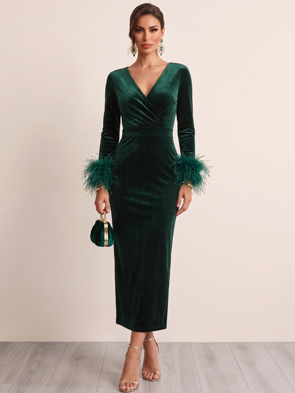 Sheath Velvet Cocktail Dresses Ankle Length V Neck Long Sleeves Runched Dark Green Formal Wedding Guest Dress With Feather Fur