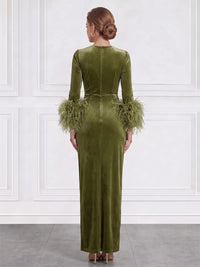 Sheath Velvet Evening Gown Floor Length Boat Neck Runched Long Sleeves Olive Green Elegant Formal Wedding Guest Dress With High Slit Feather Fur