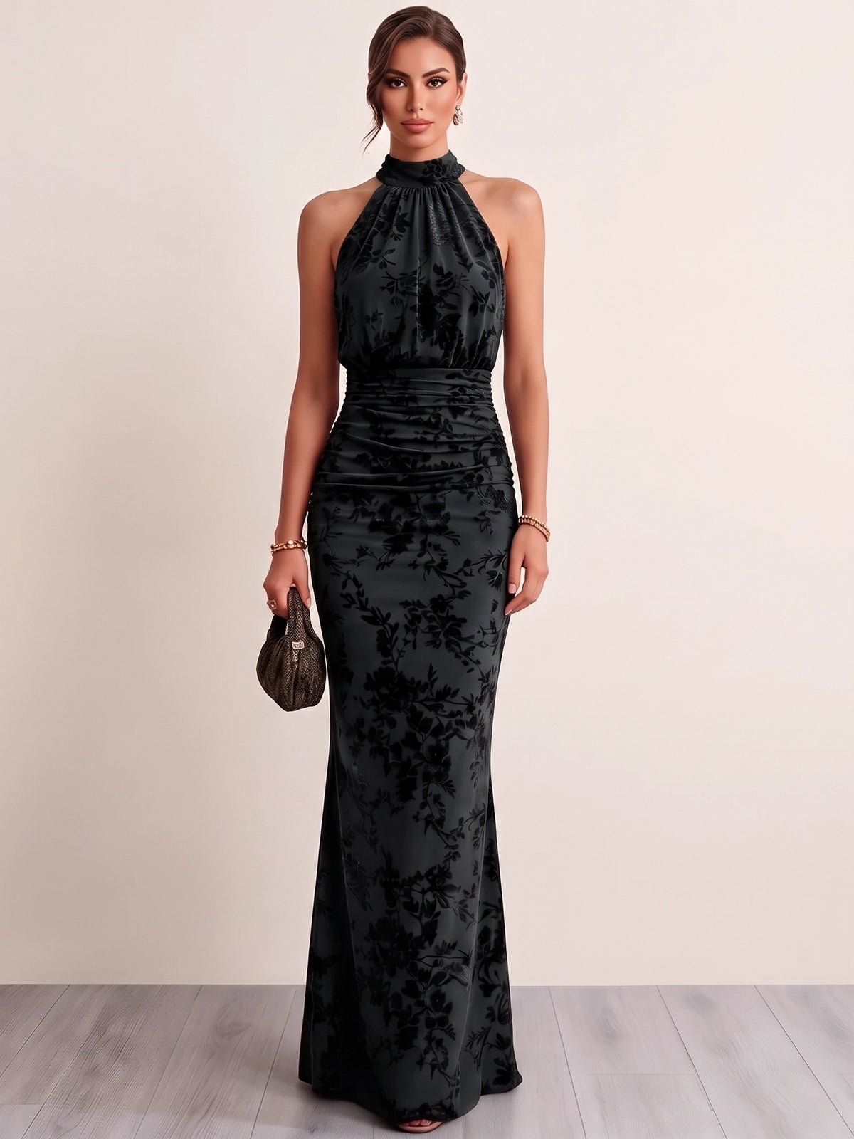 Sheath/Column Evening Dresses Halter High Neck Sleeveless Runched Embroidery Green Formal Wedding Guest Dress