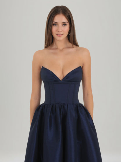 A-Line/Princess V-Neck Sleeveless Floor-Length Pleats Evening Dresses