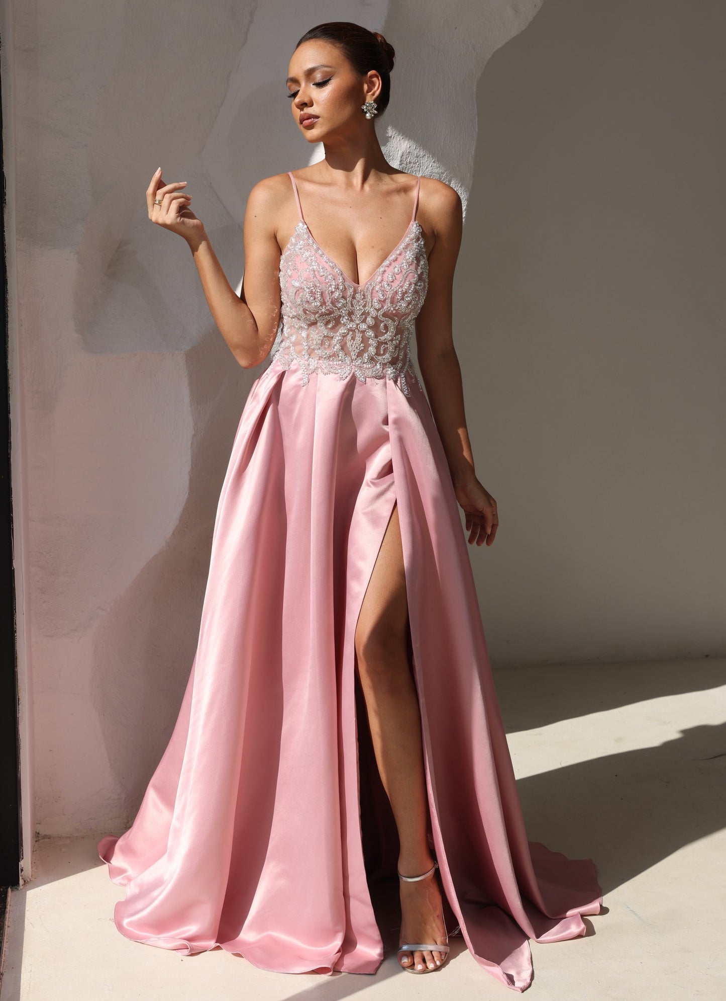 A Line Prom Dress Spaghetti Straps Formal Sequins Dresses Floor Length Satin Side Split Appliques