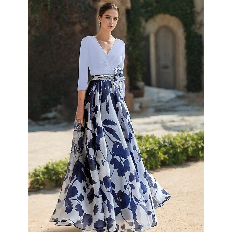 A Line/Princess Mother of the Bride Dresses V-Neck Long Sleeves Floor Length Floral With Flower Ruched