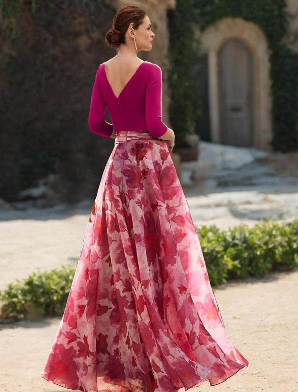 A Line/Princess Mother of the Bride Dresses V-Neck Long Sleeves Floor Length Floral With Flower Ruched